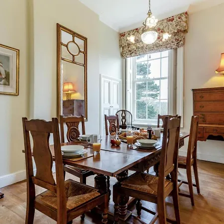 Holiday home 4 Bed In Oc-t35181