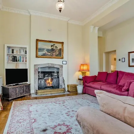 Holiday home 4 Bed In Oc-t35181